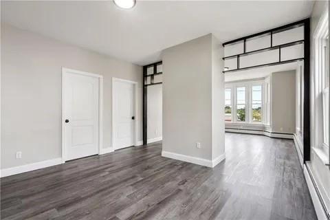 Photo - 132 Railroad St