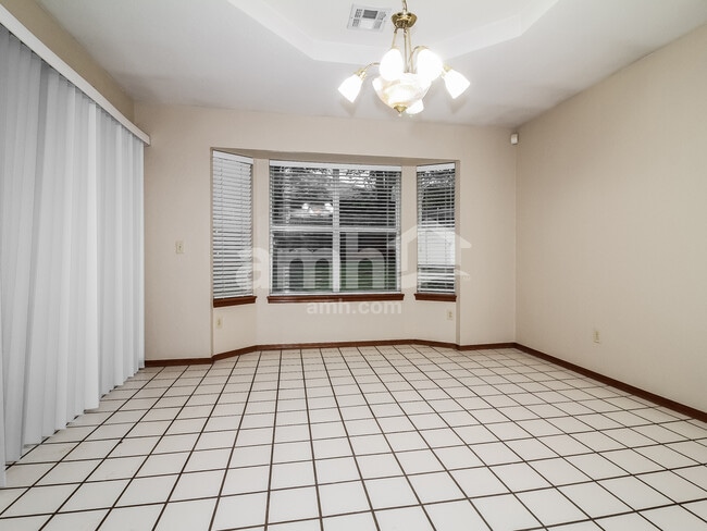 Photo - 513 NW 173rd St