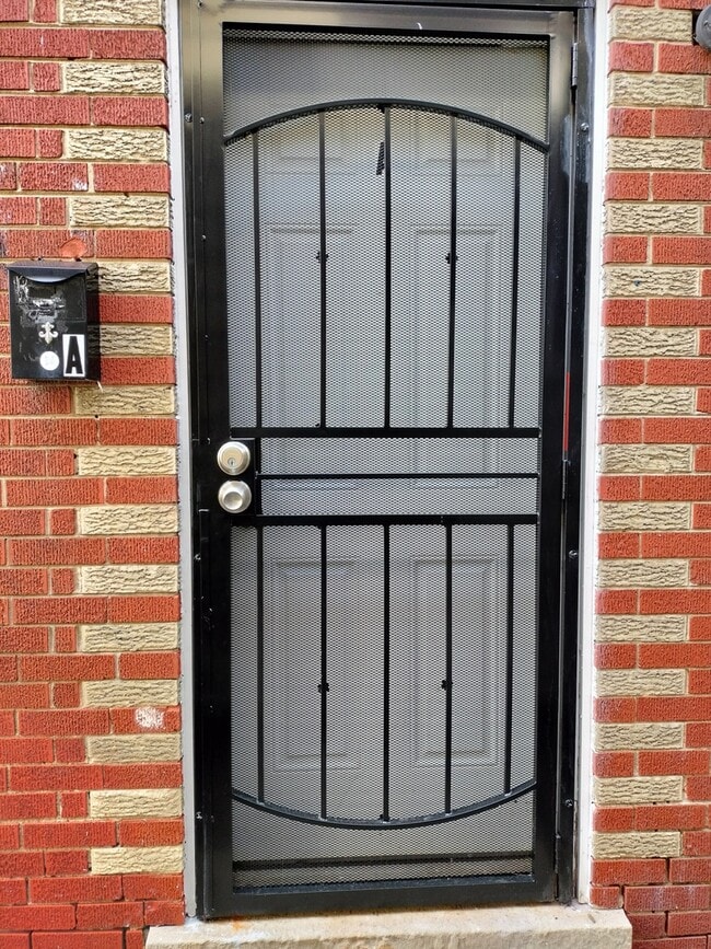 Photo - 7910 S Muskegon Ave