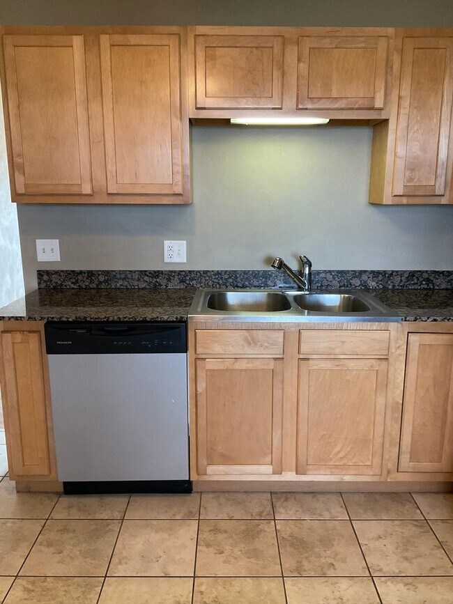 Photo - 139 Northtowne St Unit 139 Northtowne