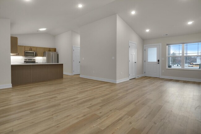 Photo - 119 Eiche Dr
