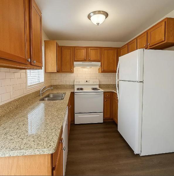 Photo - 1448 Nottingham Rd