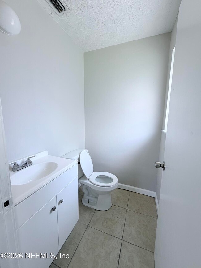 Photo - 1457 Detroit St