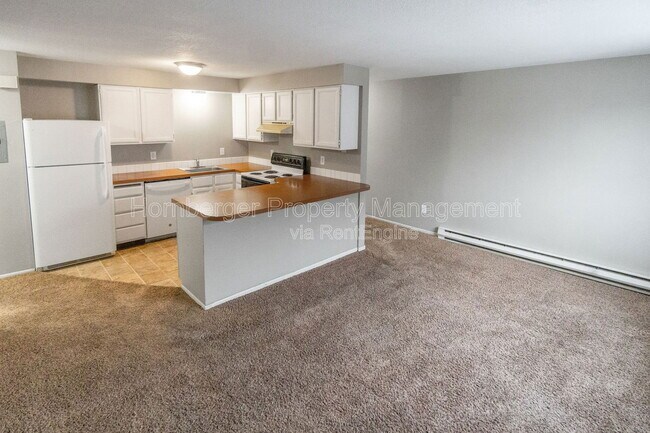 Building Photo - 3203 N Smith St Unit 10