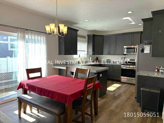 Photo - 4710 Breezy Patch Rd