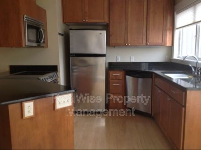 Photo - 395 E Main St Unit 5