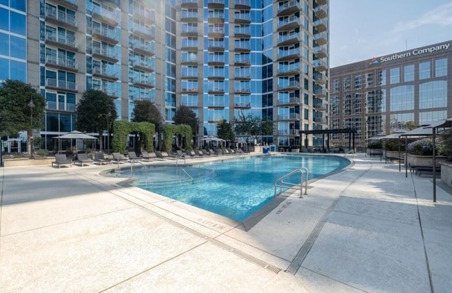 Building Photo - 400 W Peachtree St NW Unit Downtown Luxury Condo