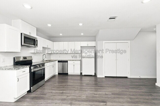 Photo - 8216 Richland Dr Unidad B