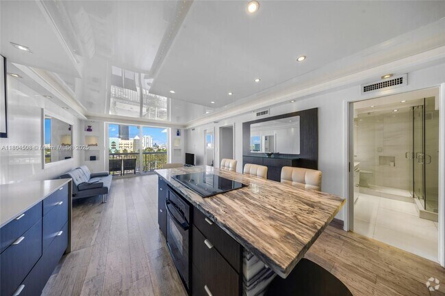 Building Photo - 401 Ocean Dr Unit 801 Rental