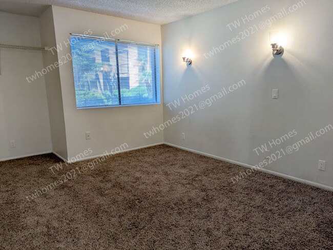 Photo - 1111 E University Dr Unit 132