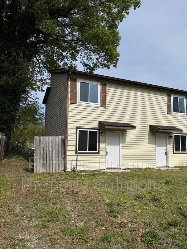 Photo - 1102 Campbell St