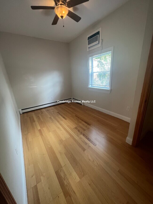 Photo - 3 Dudley St Unit 1