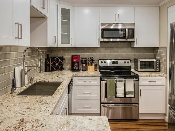 Photo - 100 Scholz Plaza Unidad 108