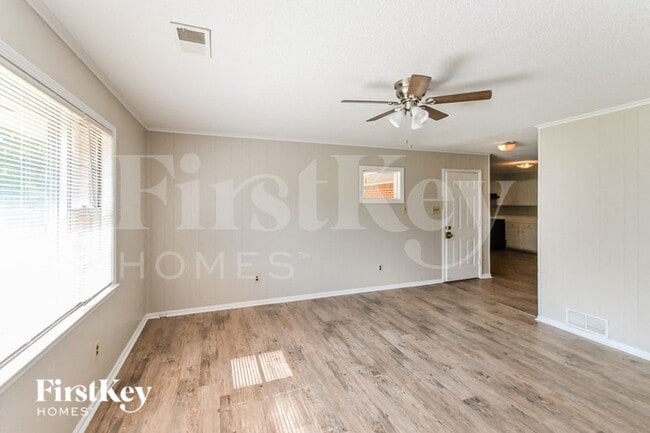 Photo - 5157 Depanne Rd