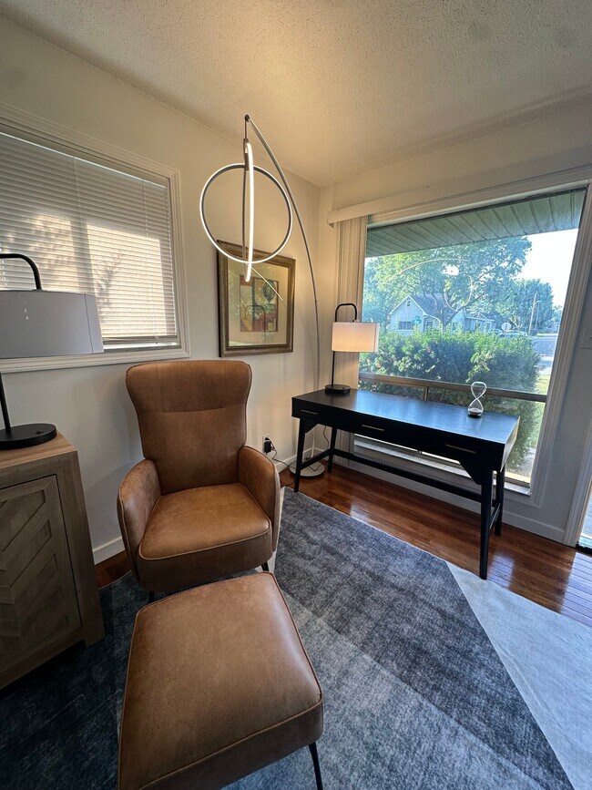 Photo - 652 E Main St Unit 12