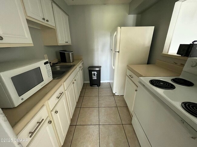 Photo - 1850 S Park Ave Unit A17