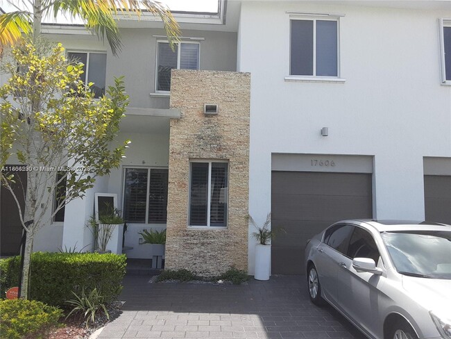 Building Photo - 17606 SW 149th Pl Rental