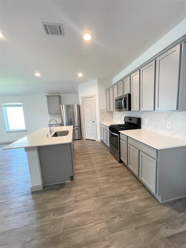 Photo - 1830 Plantation Pl