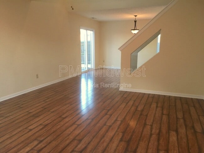 Photo - 736 Pine Lake Dr