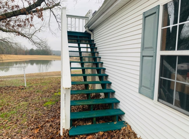 Photo - 135 Charity Ln