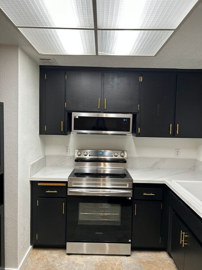 Photo - 4038 Grover Ct Unit 4038 Grover Ct