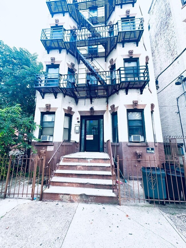 Building Photo - 66 Tuers Ave Unit 4C Rental