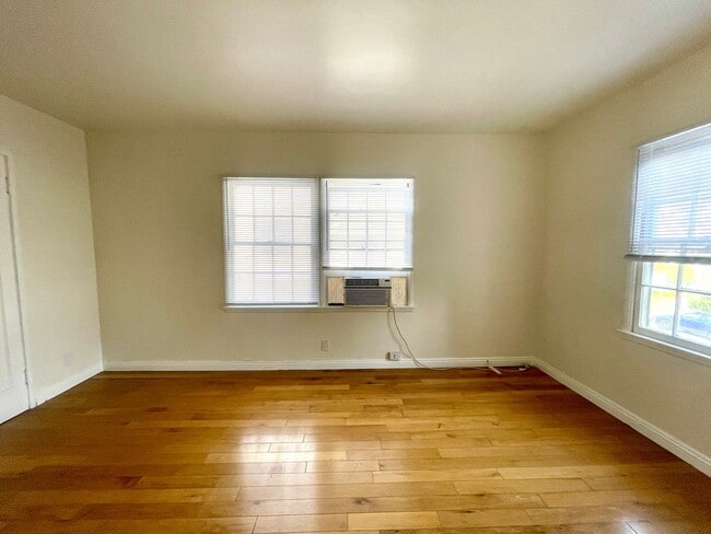 Photo - Charming Studio Near LACMA, The Grove & Melrose-Fairfax! MOVE IN READY! Unidad 11