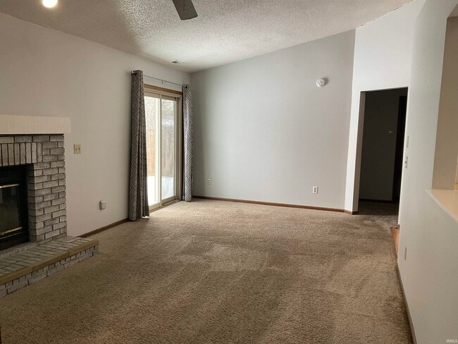 Photo - 6510 Meadow Wood Pl