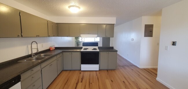 Photo - 6824 150th St SW