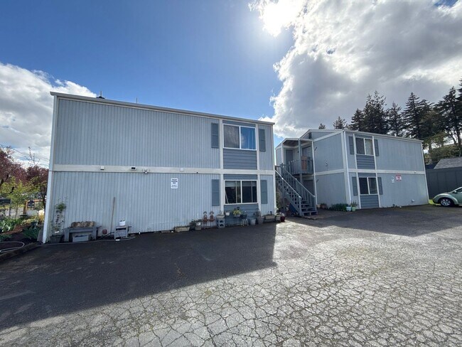 Photo - 2683 12th Pl SE