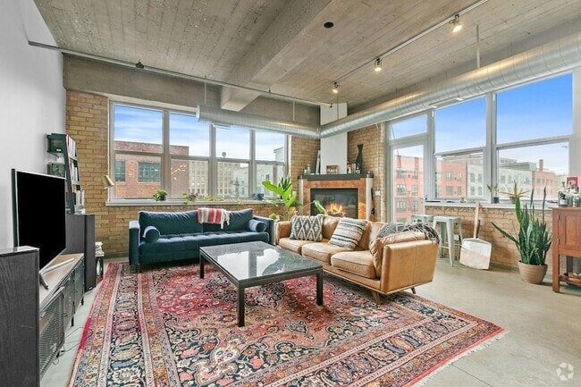 Building Photo - 901 N 3rd St Rental