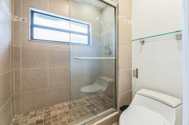 Photo - 2924 NW 69th Ct