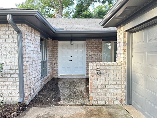Building Photo - 5926 Par 4 Dr Rental