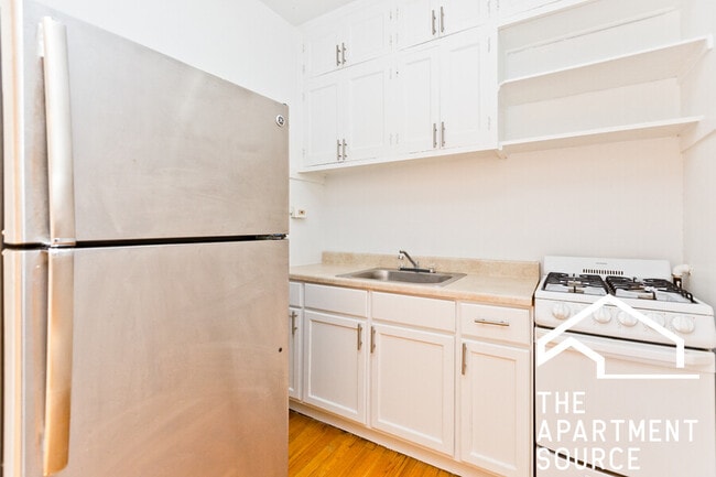 Building Photo - 7542 Adams St Unit 109