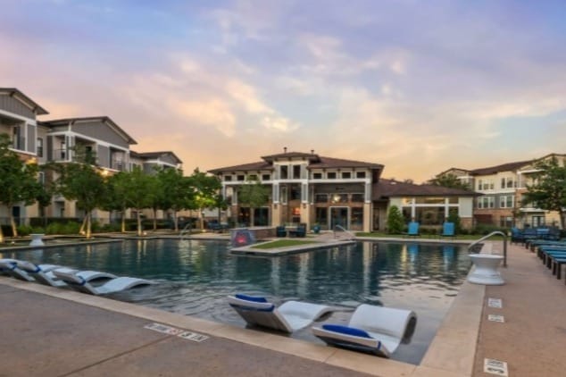 Photo - Parkside Apartments
