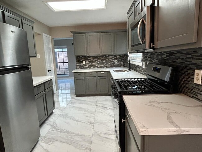 Photo - 14210 Orchard Farms Ln