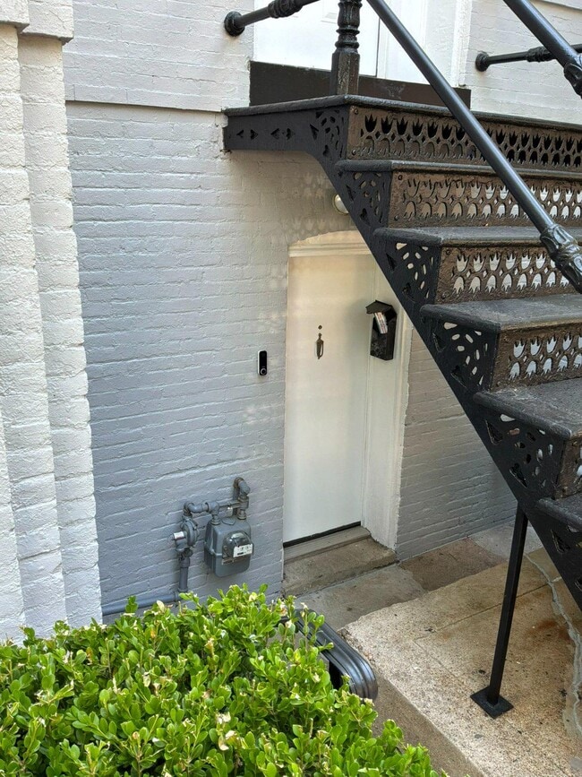 Photo - 123 7th St NE