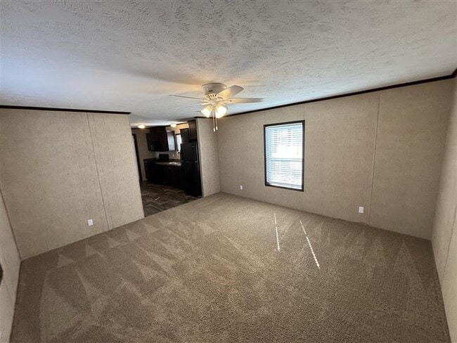 Photo - 37 Lou Henry Ln