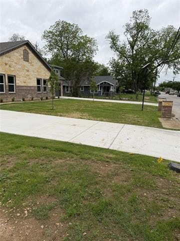 Building Photo - 1005 Granbury St