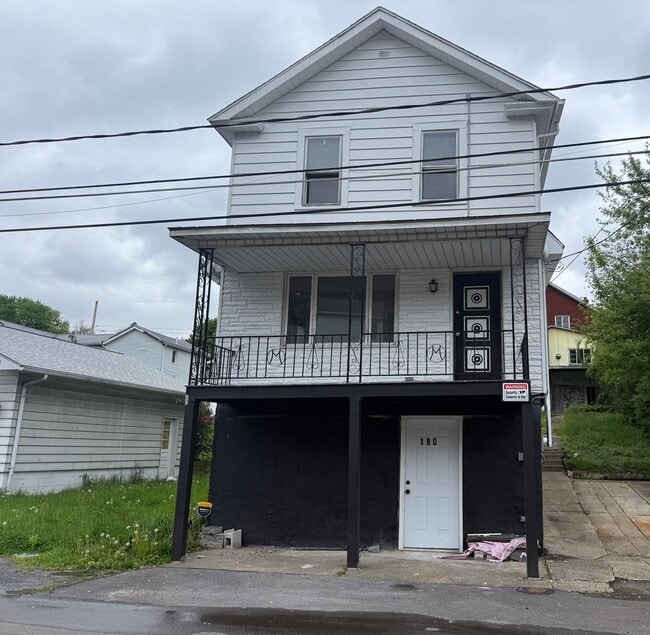 Building Photo - 180 Panama St