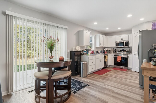 Photo - 14732 Verona Lks Psge