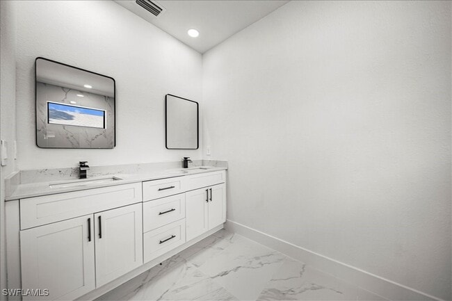 Building Photo - 3315 67th St W