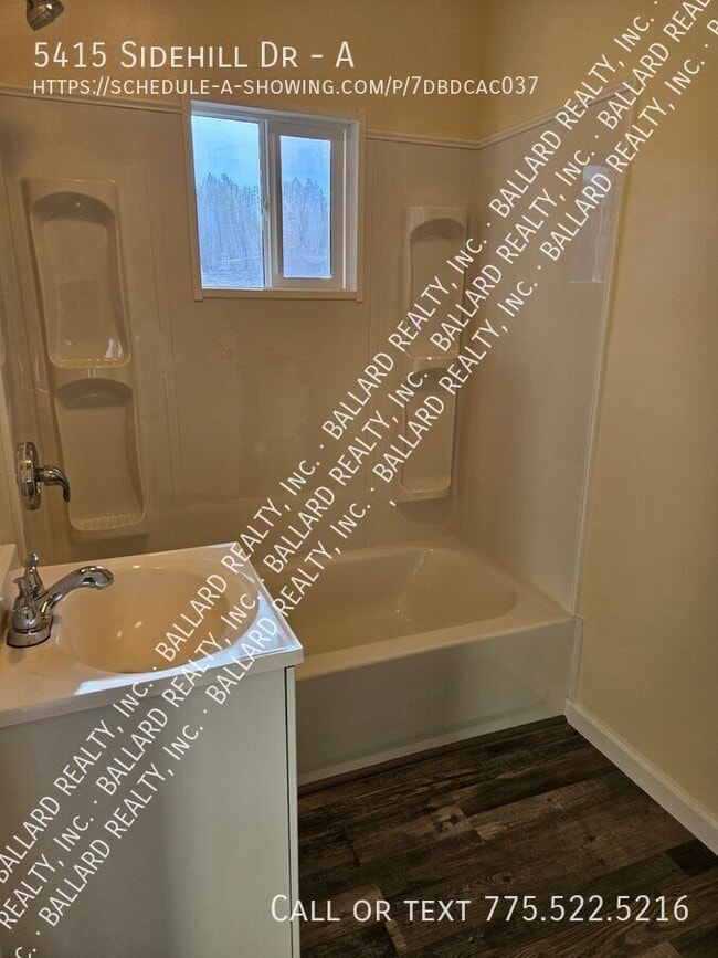 Photo - 5415 Sidehill Dr Unit A