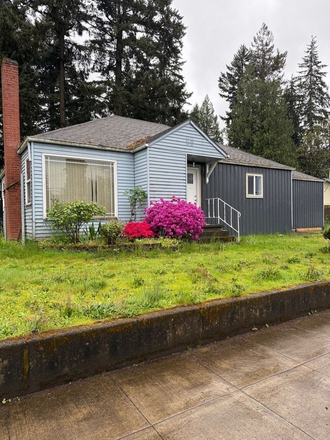 Building Photo - FABULOUS FOSTER