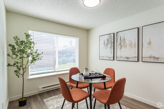 1BR, 1BA - 693 SF