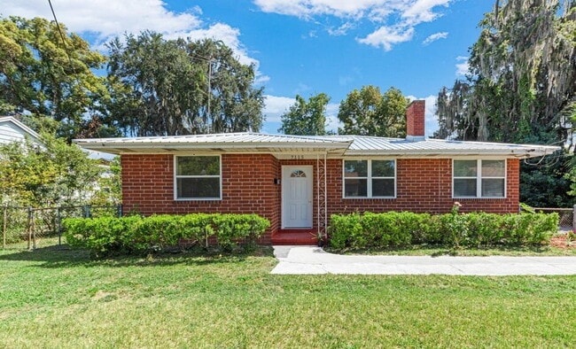 Building Photo - For Rent