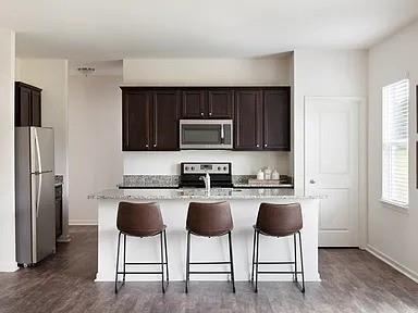 Photo - 166 Verona Dr NW