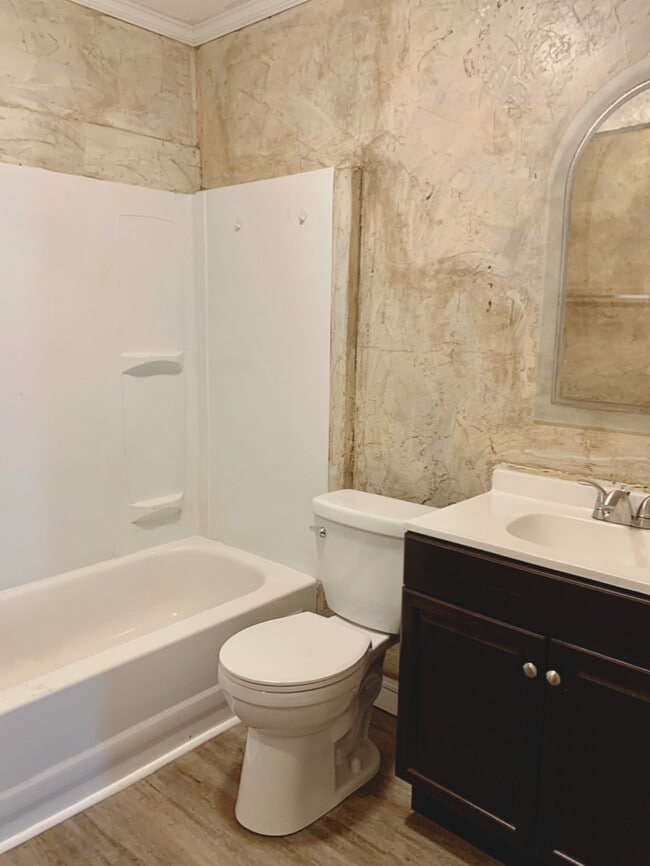 Photo - 1160 Van Zandt St