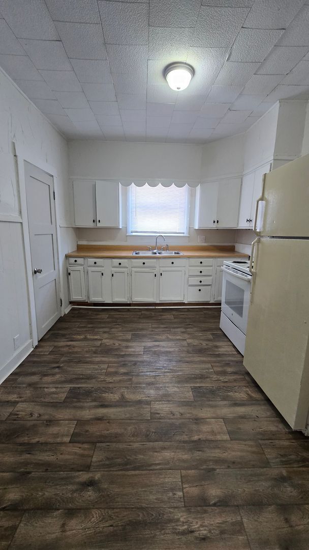 Photo - 3 Bed - 2 Bath Home, Muncie's North Side!