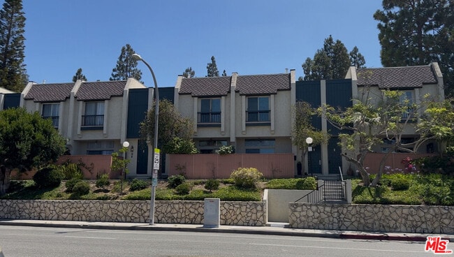 Building Photo - 11260 Overland Ave Unit 2E Rental